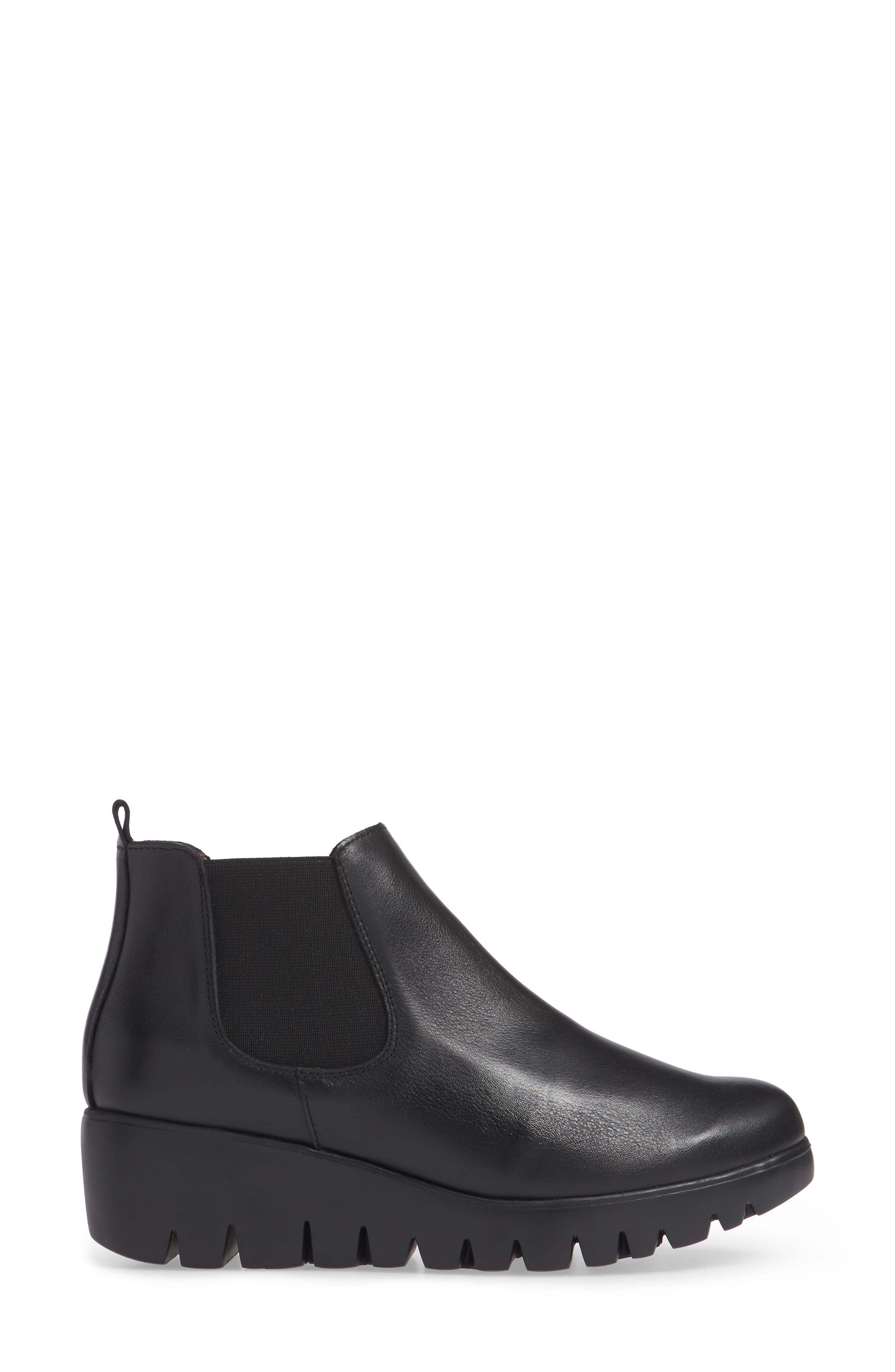 Wonders Slip-On Chelsea Boot, Alternate, color, Black Smooth Leather