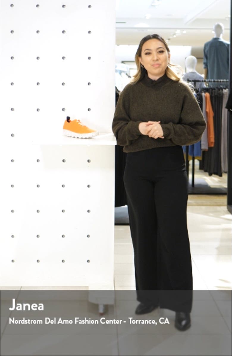 Code Platform Sneaker, sales video thumbnail