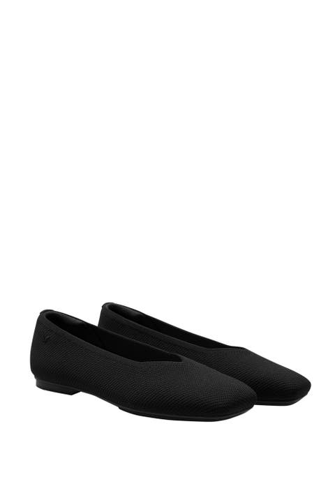 Square-Toe Margot V-Cut Flats (Margot 3.0)