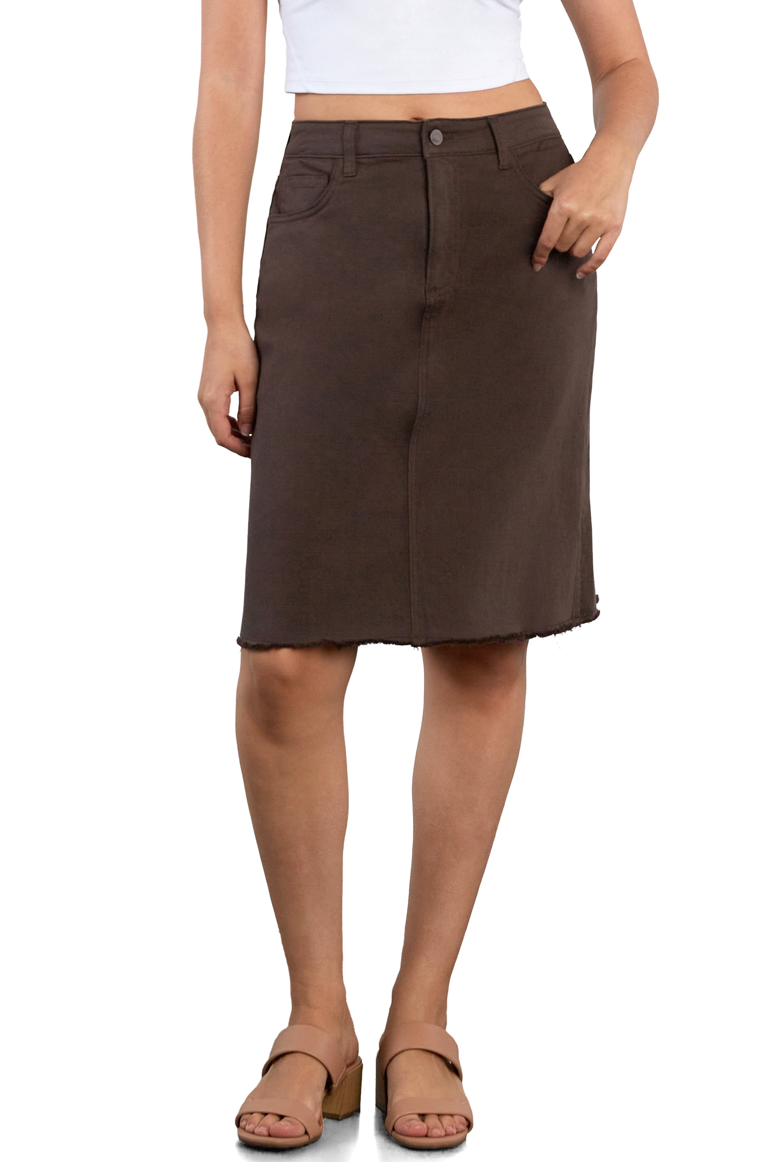 CHOCOLATE BROWN