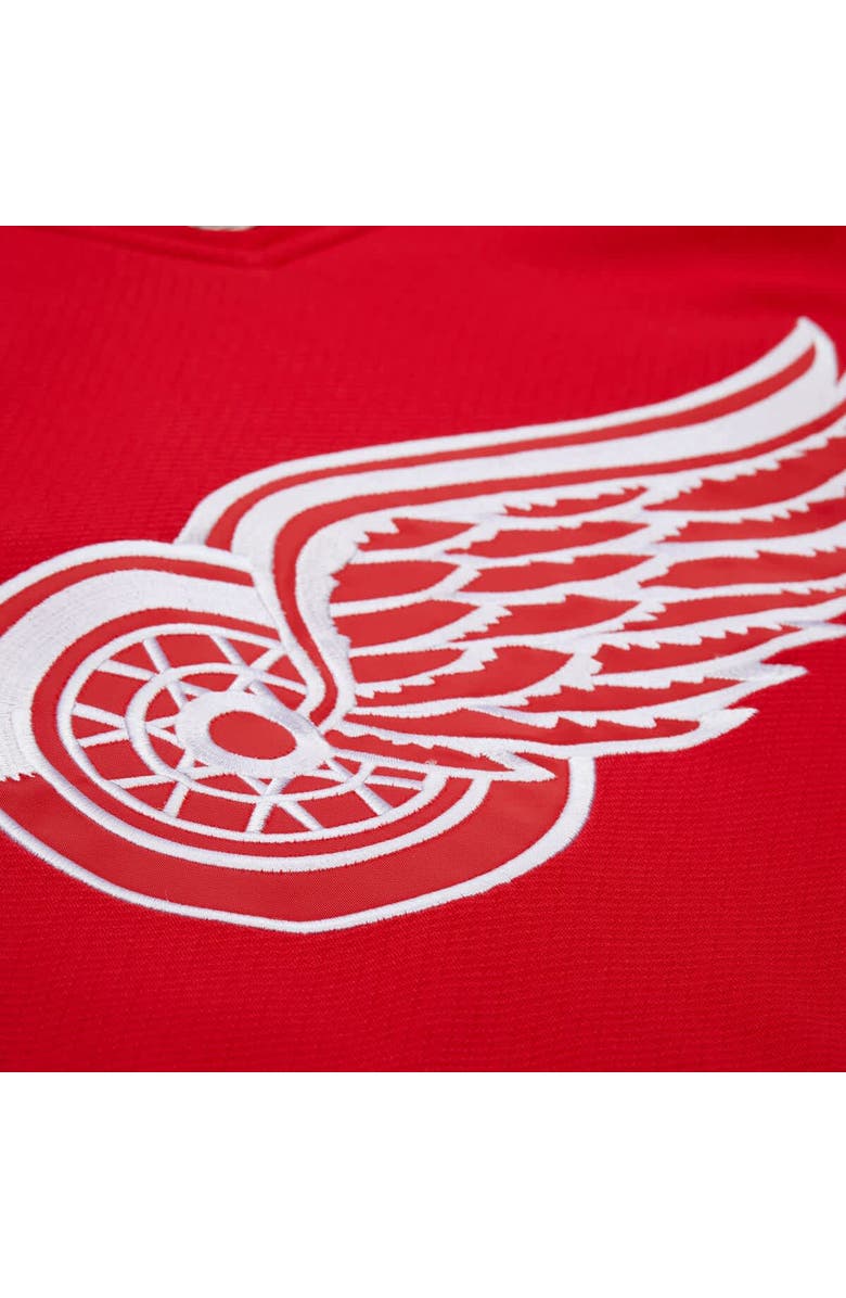 Mitchell 
Ness Men
s Mitchell 
Ness Dominik Hasek Red Detroit Red Wings 2007-08 Power Play Jersey, Alternate, color, Red