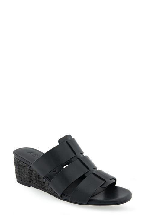 Wilma Wedge Sandal (Women)
