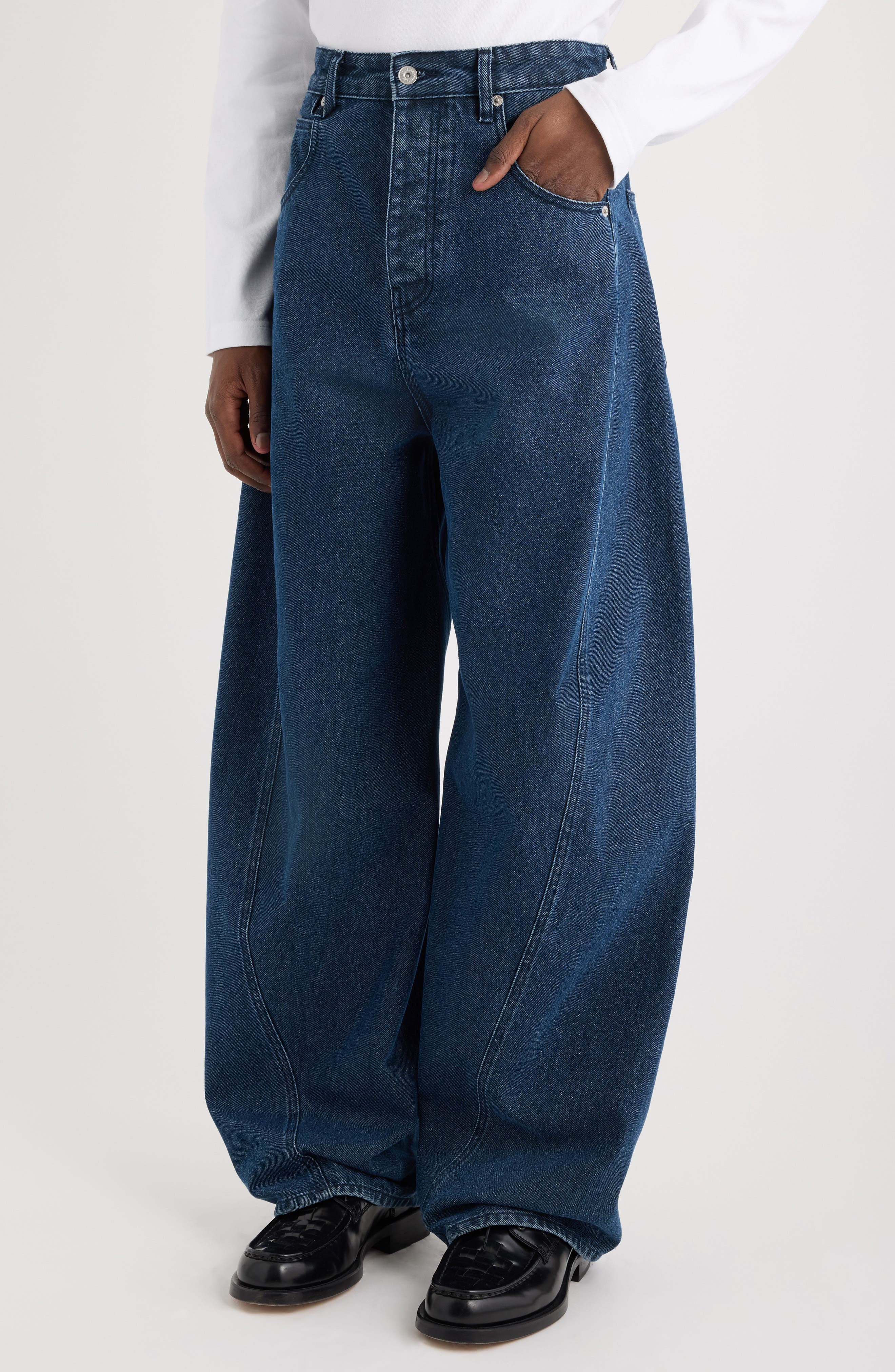 Jacquemus Le de-Nîmes Espiral Twisted Seam Barrel Leg Jeans (Men