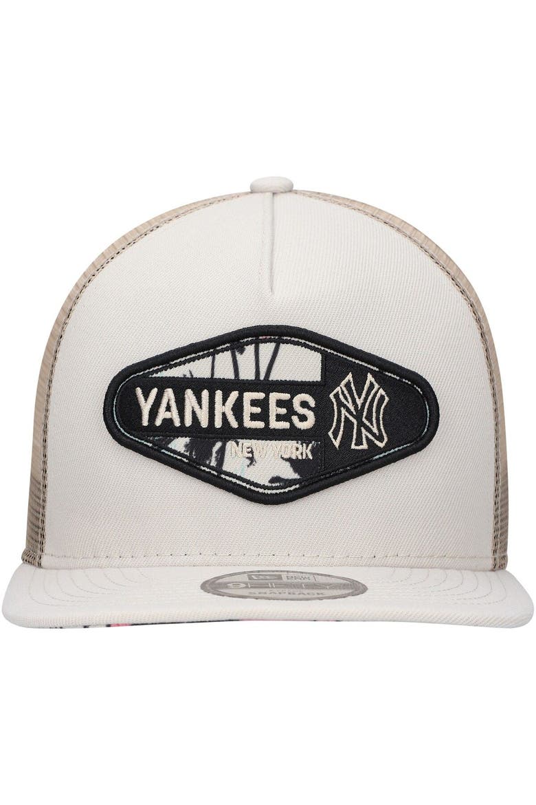 Men's New Era Natural New York Yankees Retro Beachin' Patch A-Frame Trucker 9FIFTY Snapback Hat, Alternate, color, Natural