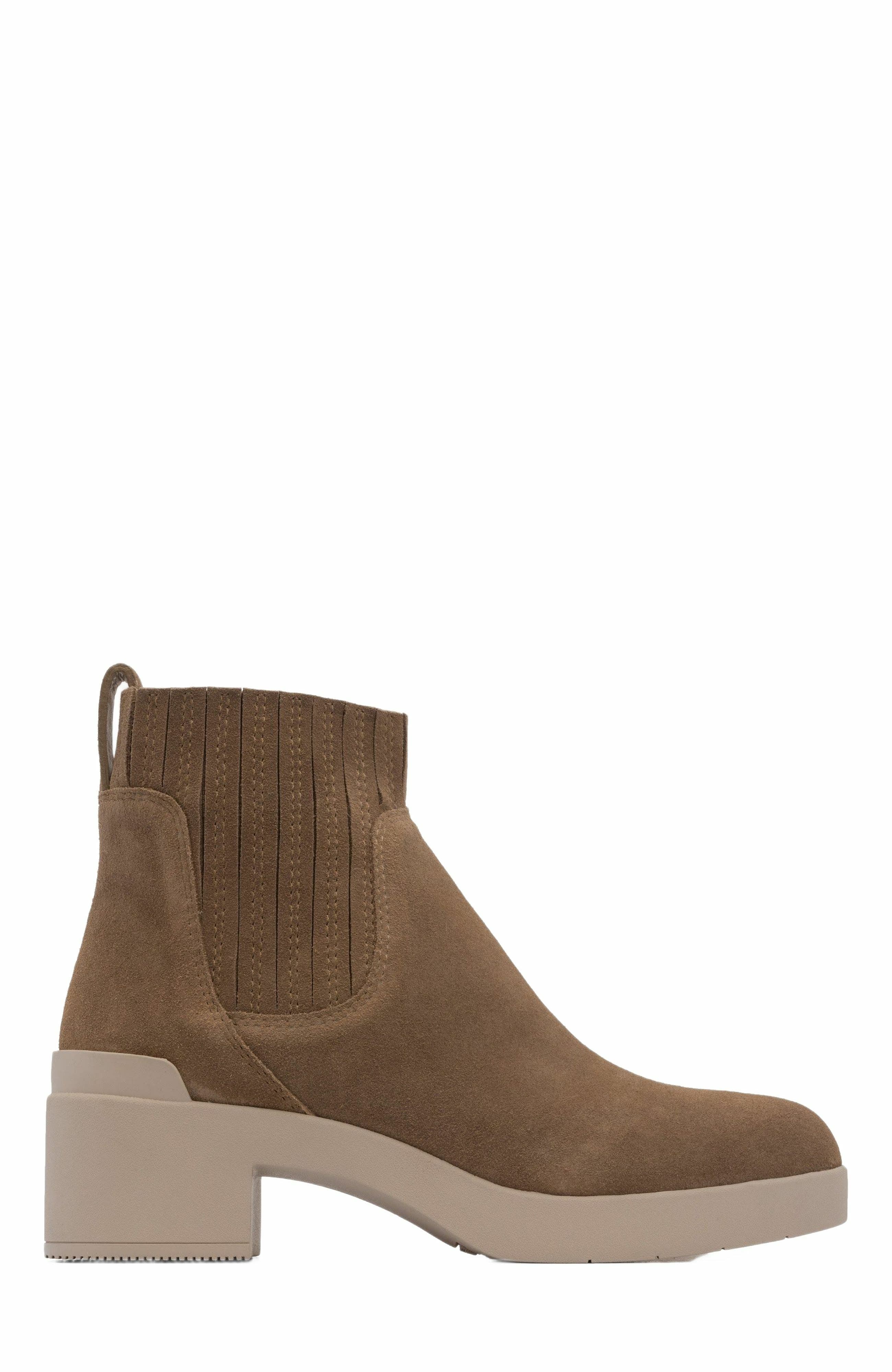 Capital Chelsea Boot, Alternate, color, Light Tan - Regular