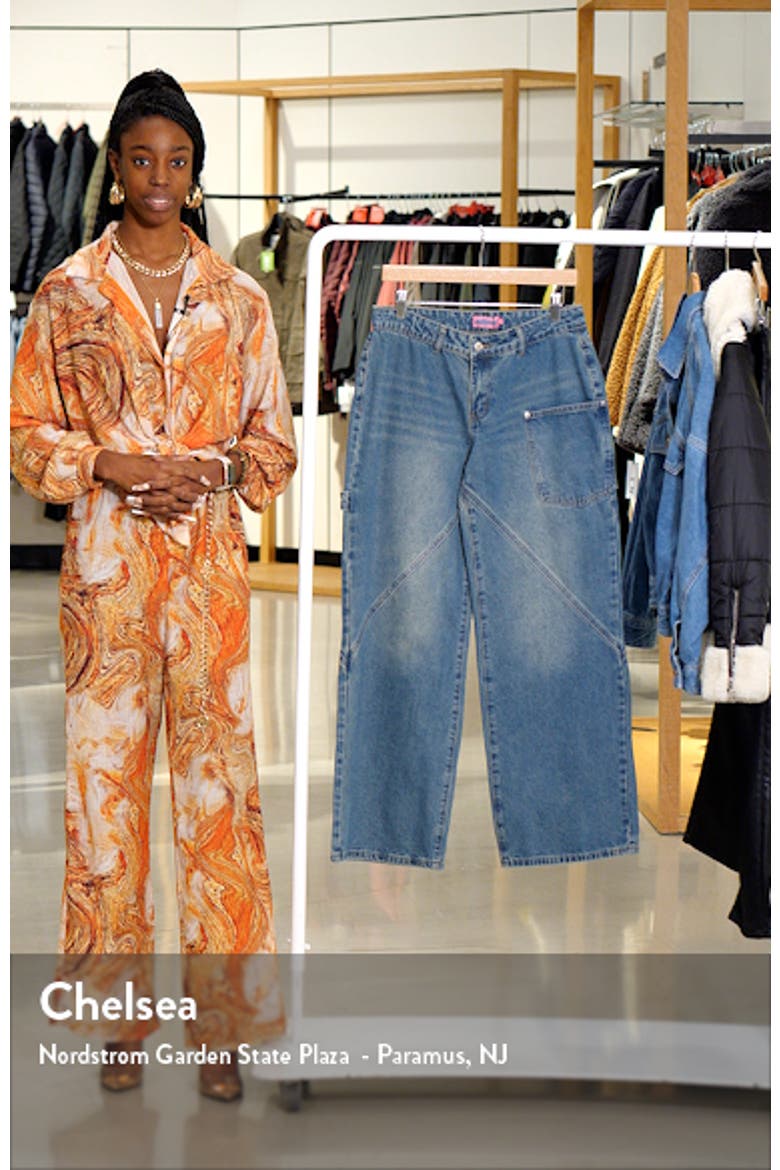 Serena Low Rise Wide Leg Carpenter Jeans video