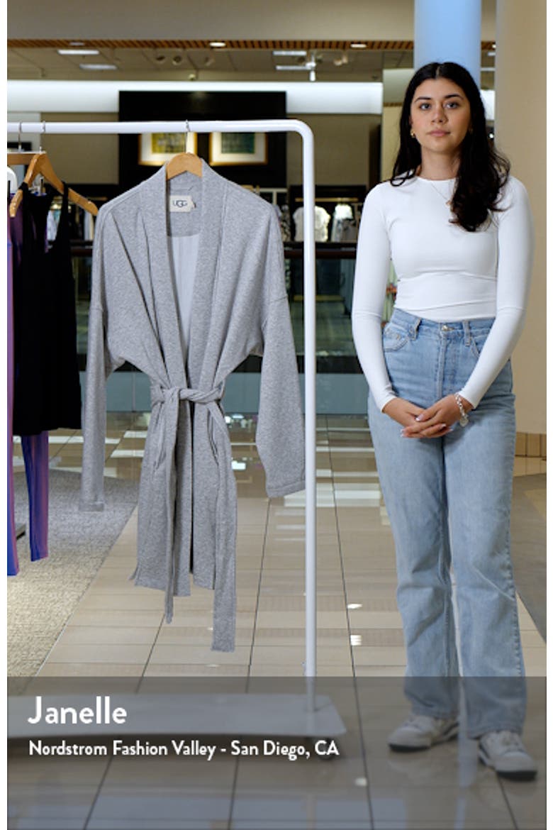 Braelyn II Robe video