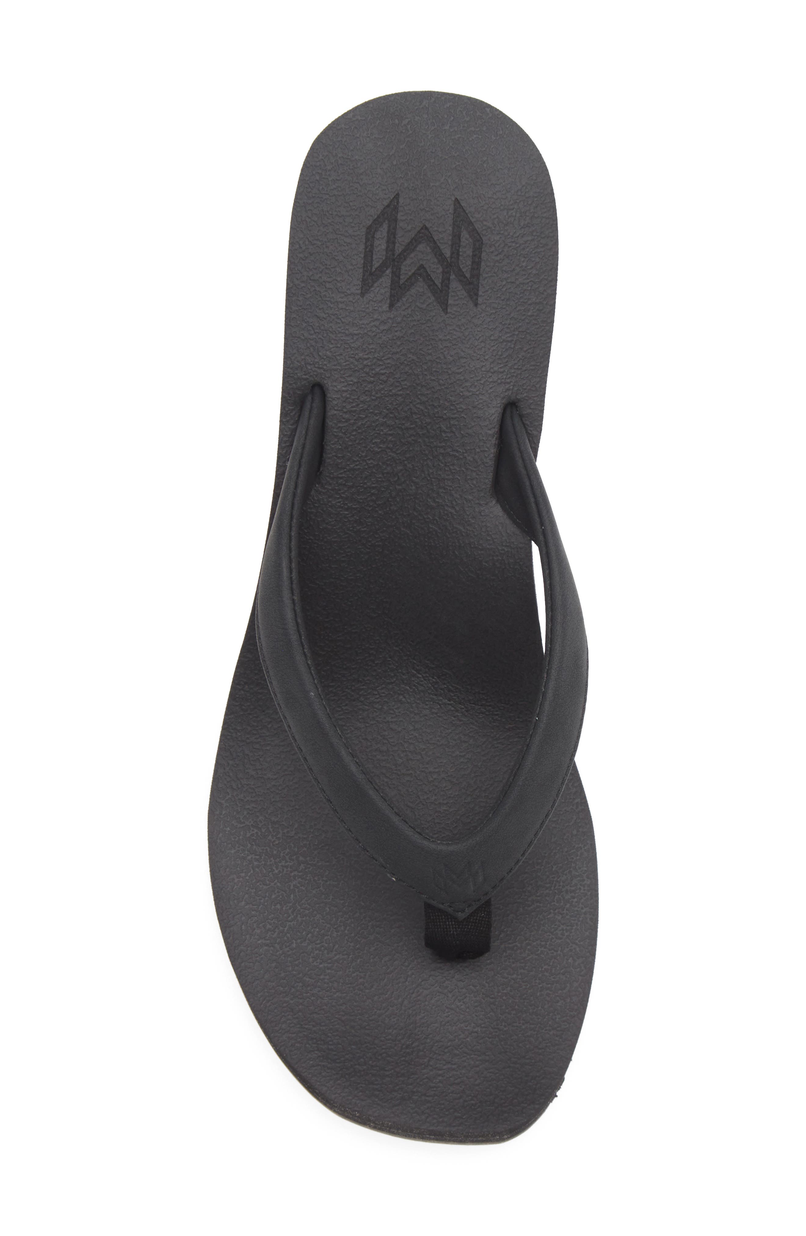 Malvados Kourt Kitten Heel Thong Sandal, Alternate, color, 