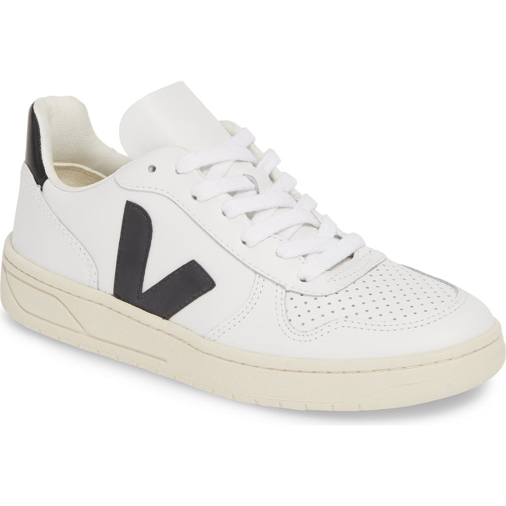 Veja V-10 Sneaker In White
