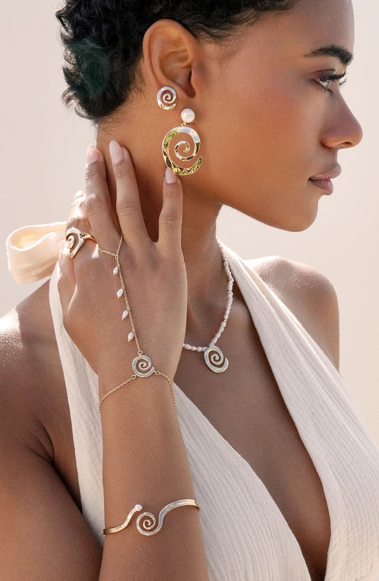 Ettika Aura Swirl Stud Earrings, Alternate, color, Gold