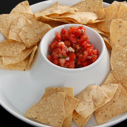 Gibson Elite Gracious Dining 12 Inch Chip And Dip Bowl In White