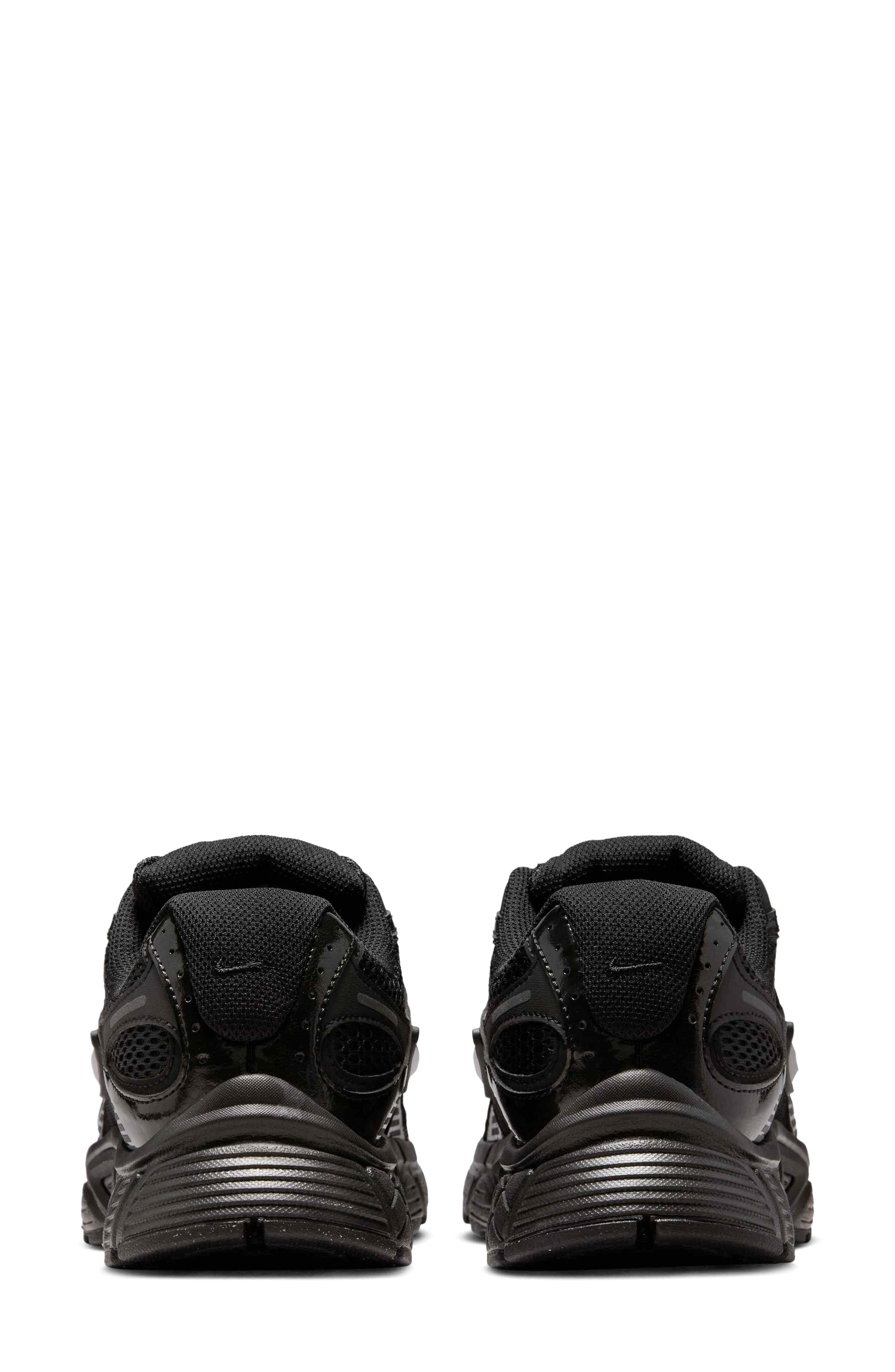 Nike V5 RNR Sneaker, Alternate, color, 