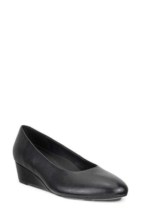 Elevate Leather Wedge Pump