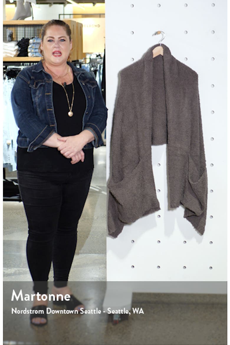 CozyChic™ Travel Shawl video
