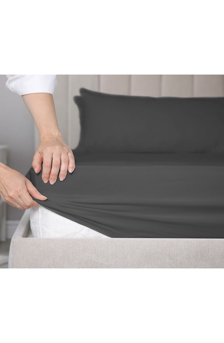 Martex Set of 2 700 Thread Count Supima<sup>®</sup> Cotton Pillowcases, Alternate, color, Charcoal Grey