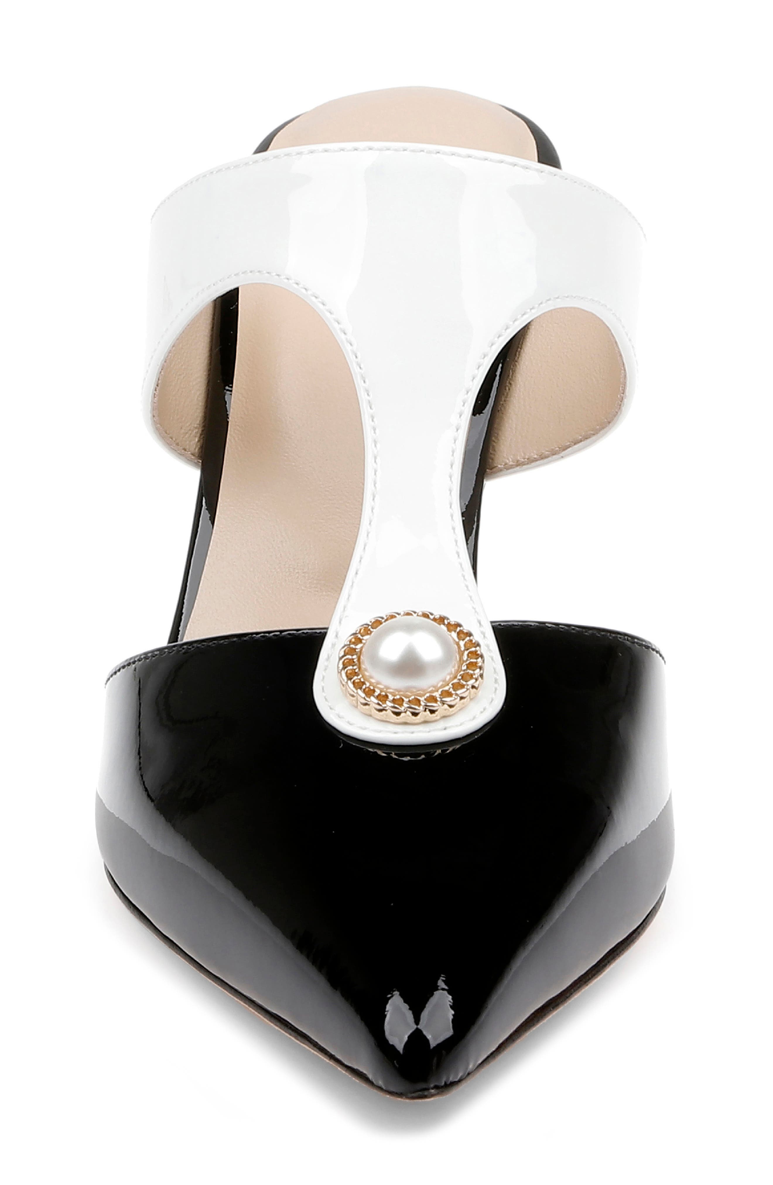 L
AGENCE Bayonne Pointed Toe Pump, Alternate, color, Black/ White