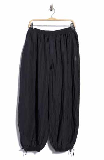 On It High Waist Crop Joggers