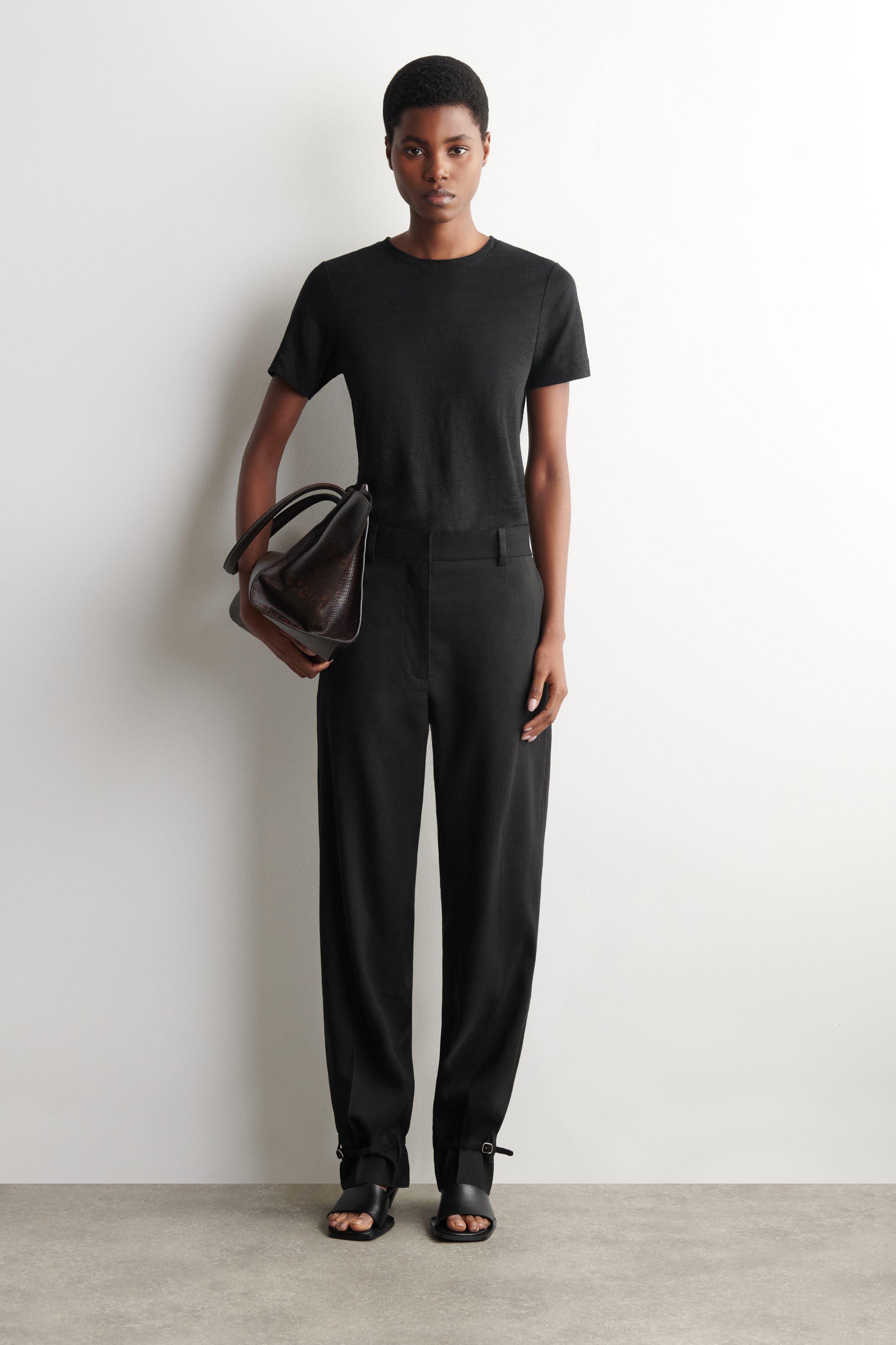 Crew-Neck Linen T-Shirt - image 2