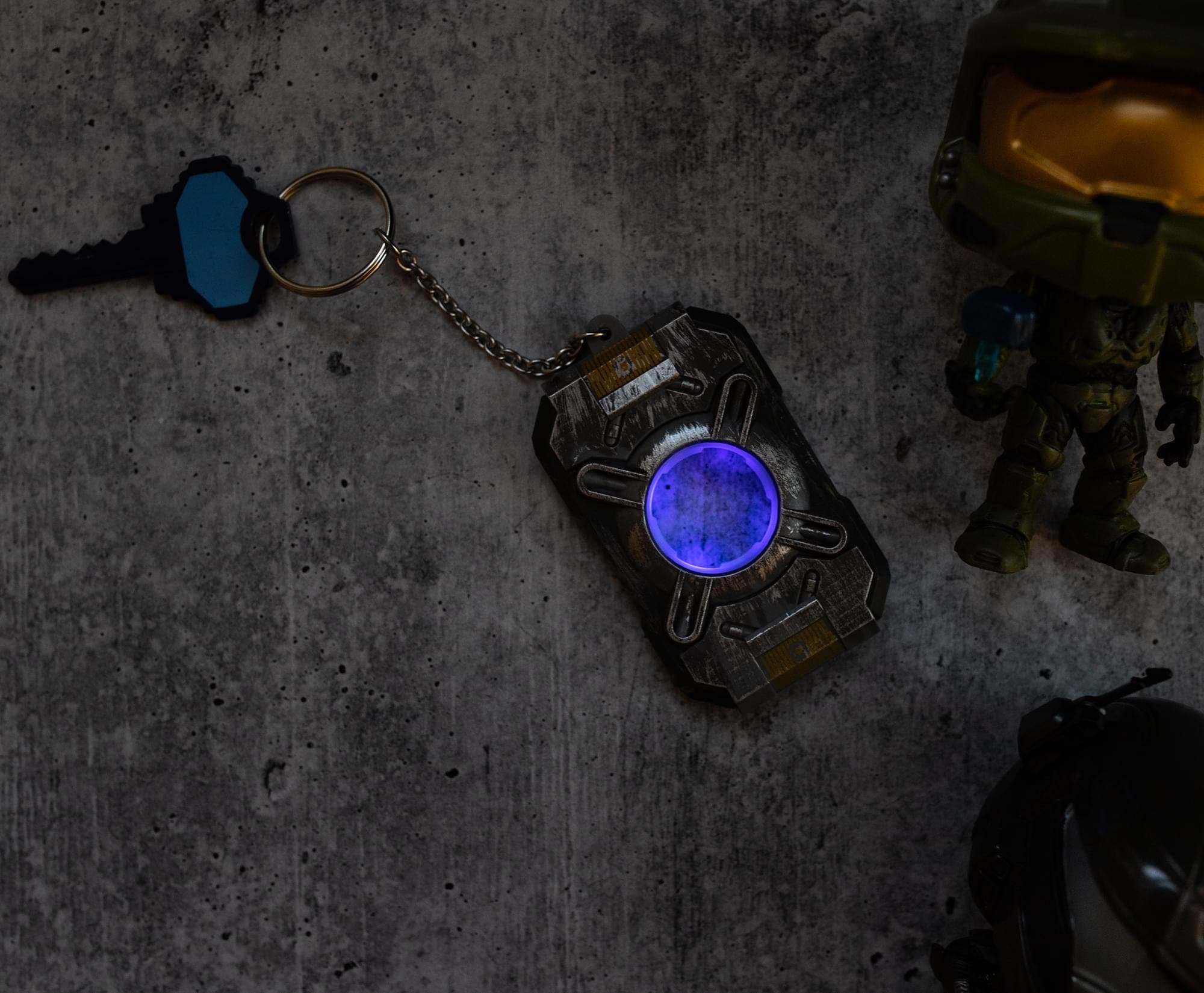 Toynk HALO Light-Up Cortana Chip Replica Pendant Keychain, Alternate, color, Blue