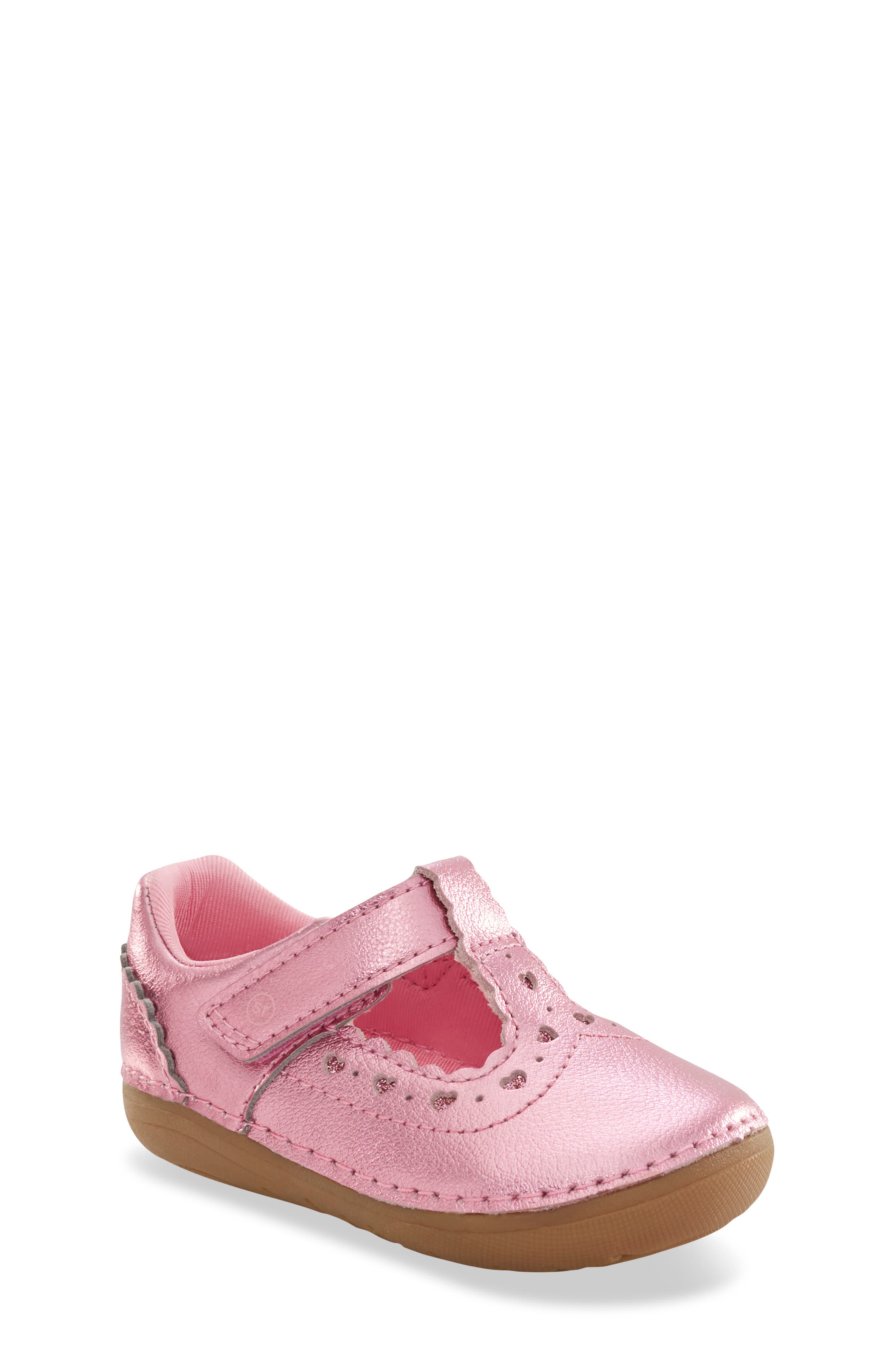 Stride Rite Adira Mary Jane Flat in Fuchsia 