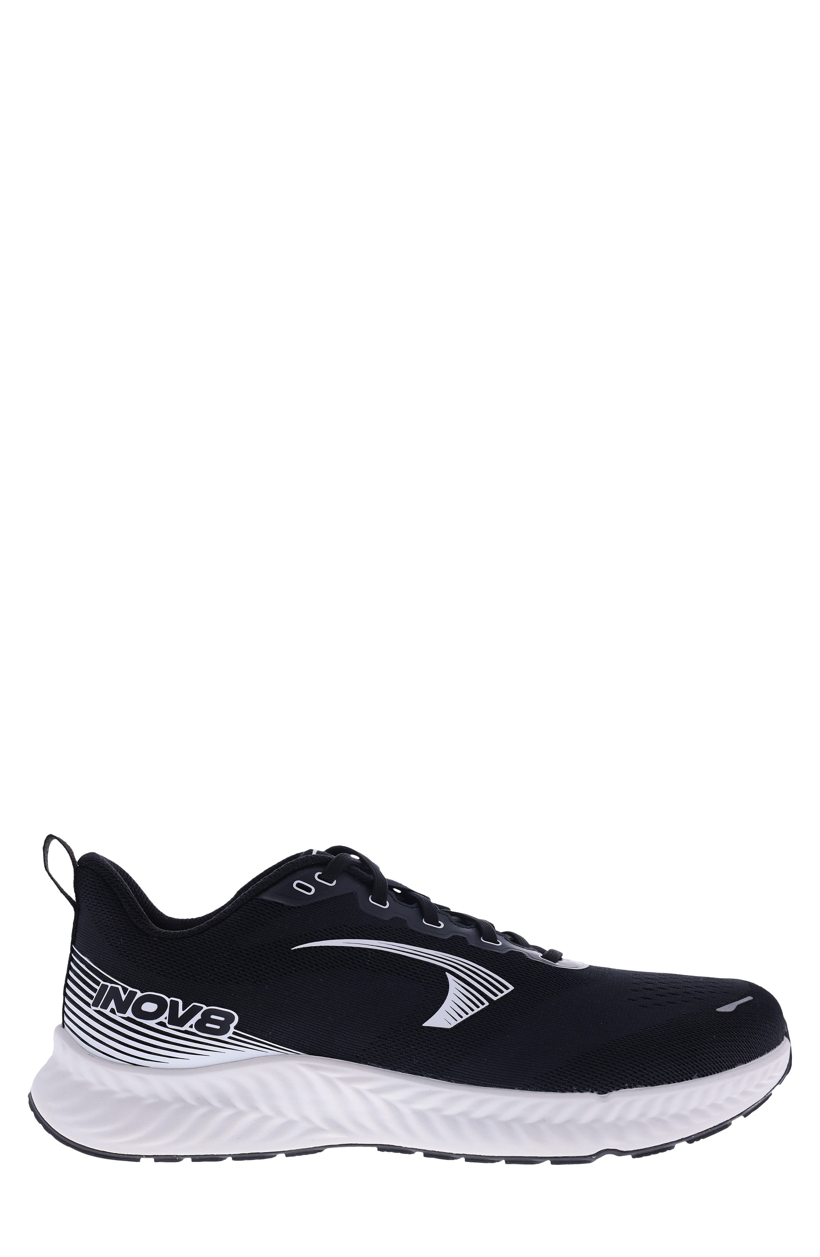 Roadfly Running Shoe, Alternate, color, BLACK/ WHITE