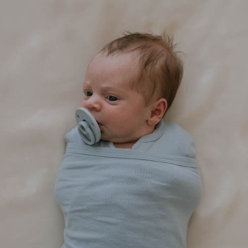 EMBE EMBÉ BABY SWADDLE WRAP