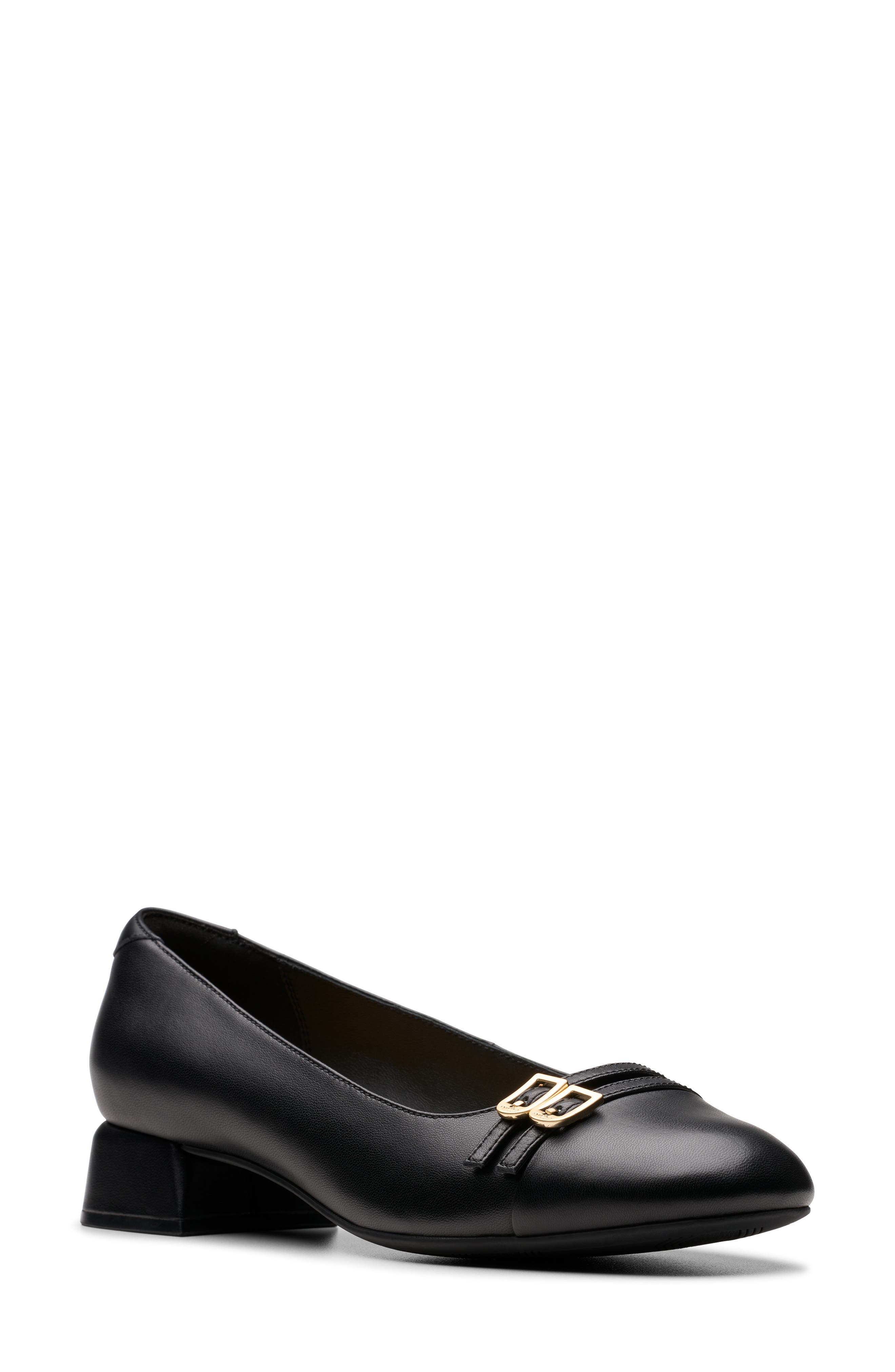 Clarks® Daiss Court Block Heel Pump