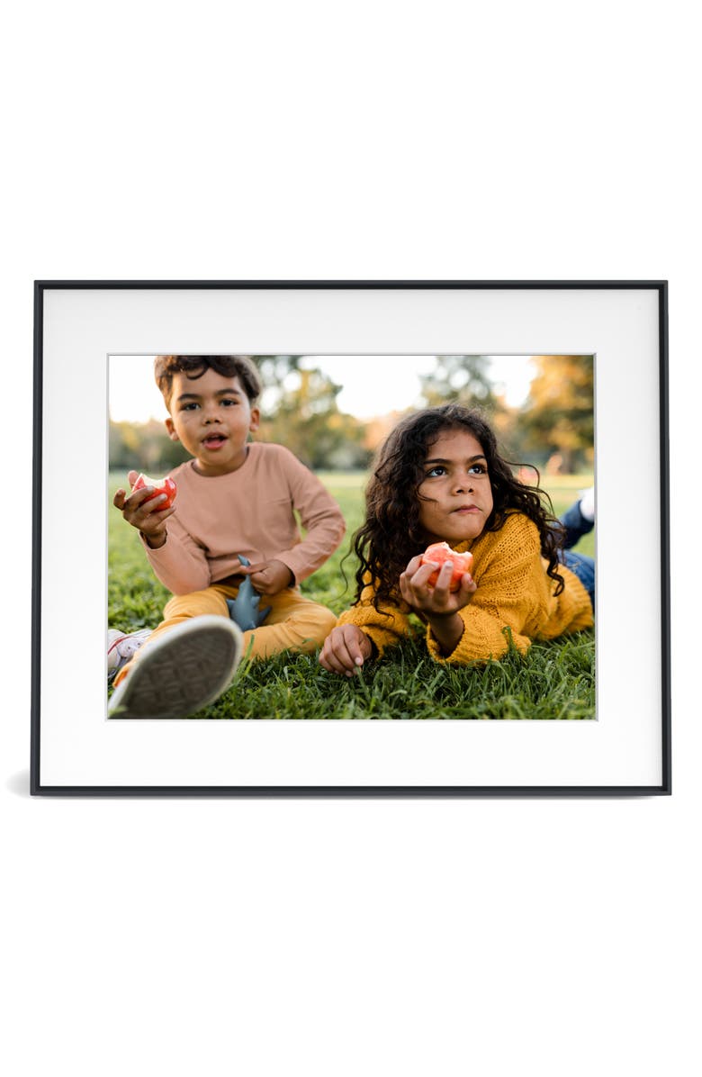 Aura Frames Walden 15-Inch Digital Photo Frame, Main, color, Ink With Textured Mat