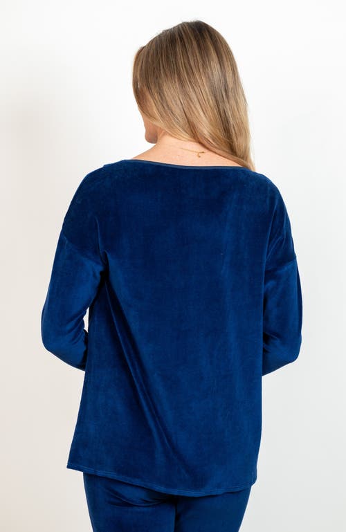 Jjwinks Sweater Weather Built-in Shelf Off-the-shoulder Velour Long Sleeve Holiday Top In Sapphire