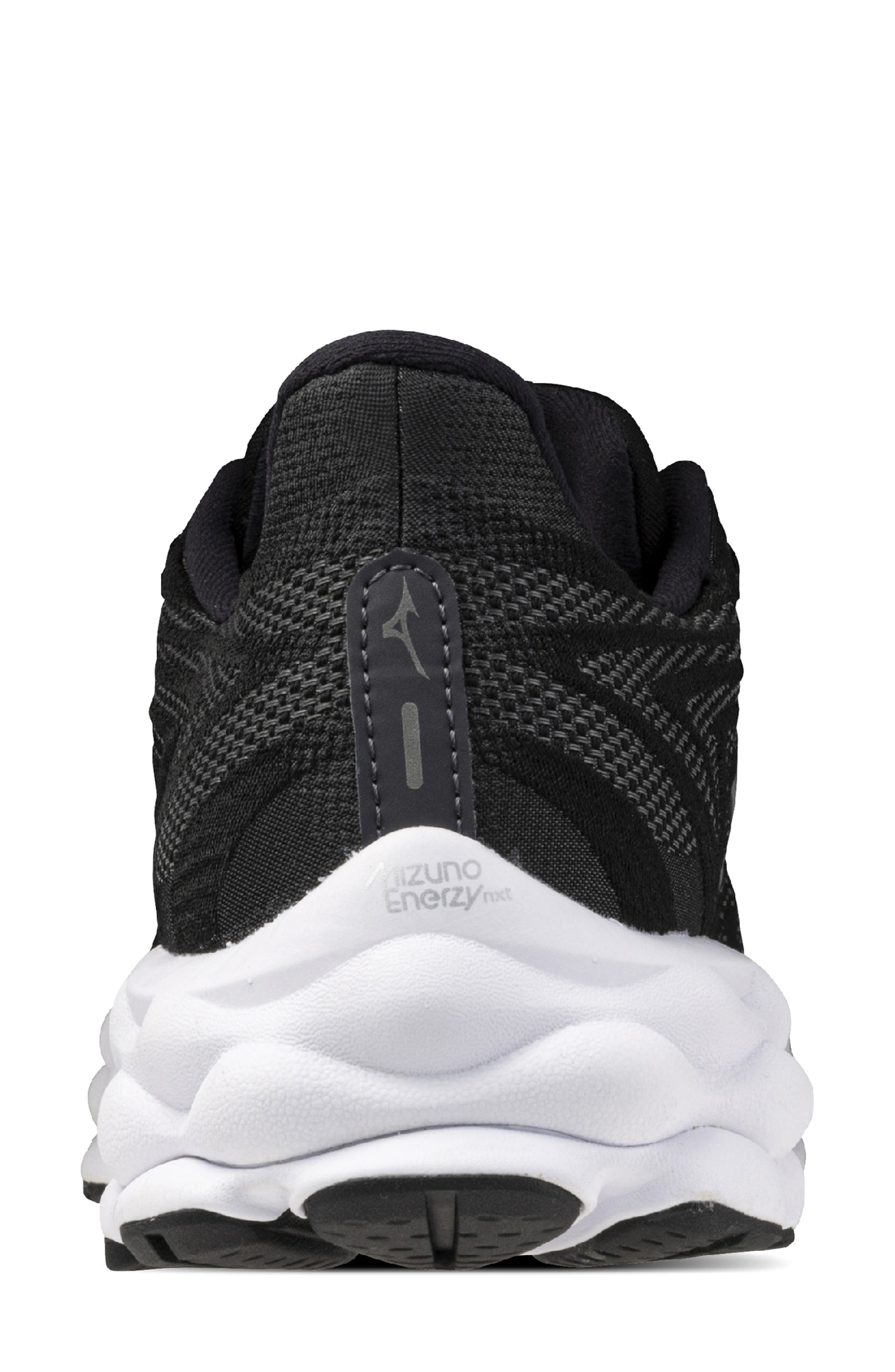 Mizuno Wave Sky 8 Running Shoe, Alternate, color, Black-Silver