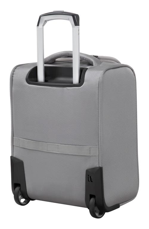 IT LUGGAGE IT LUGGAGE INTREPID COMPACT 14-INCH UNDERSEAT SOFTSIDE LUGGAGE 