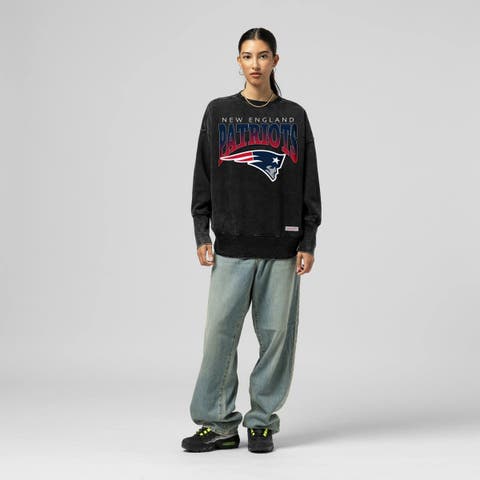 Women's Mitchell & Ness  Black New England Patriots Delineate Mineral Wash Crewneck Sweatshirt