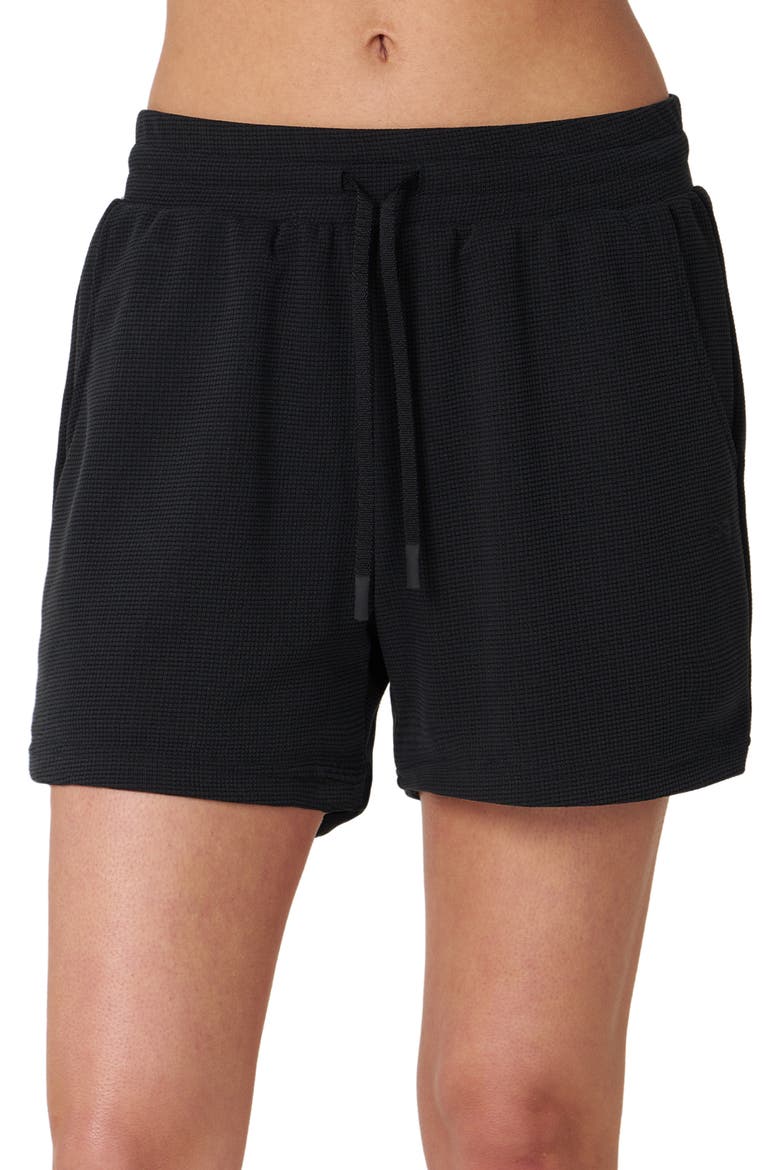 Retreat Waffle Short 4", Alternate, color, Black