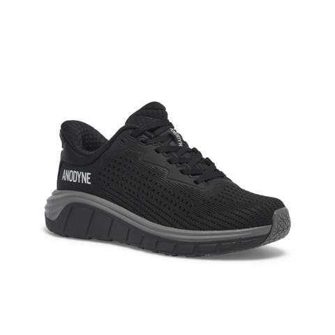 No. 35 Women's Sport Move Hands Free Sneaker