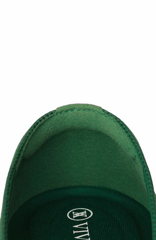 Vivaia Square-toe V-cut Flats