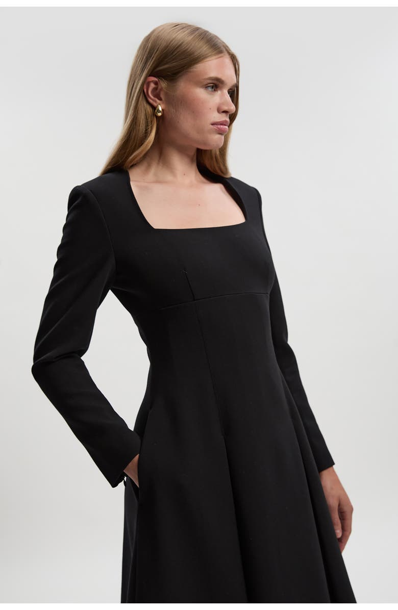 Karen Millen Stretch Sweetheart Neck Midi Dress, Alternate, color, Black