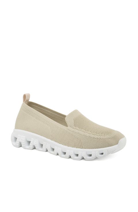 Cora Sneaker (Women)