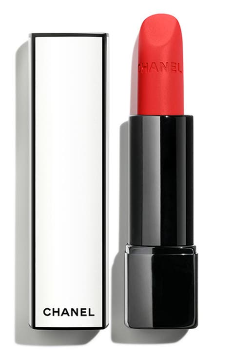CHANEL N°1 de CHANEL レッドケース 約10cm Chanel CC Allure Lipstick Case with Chain Quilted Patent Red