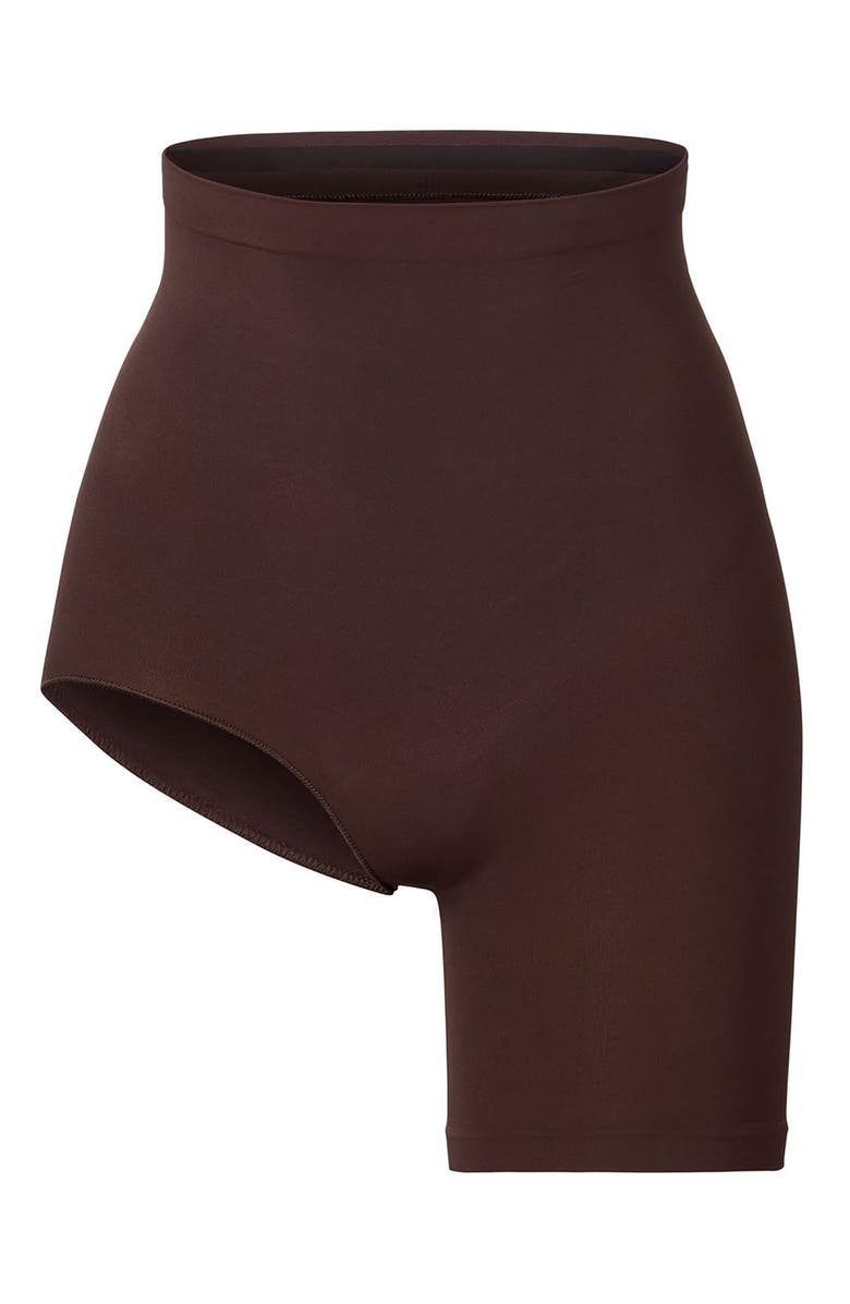 SKIMS Seamless Sculpt Shorts - Right Leg Exposed, Alternate, color, 