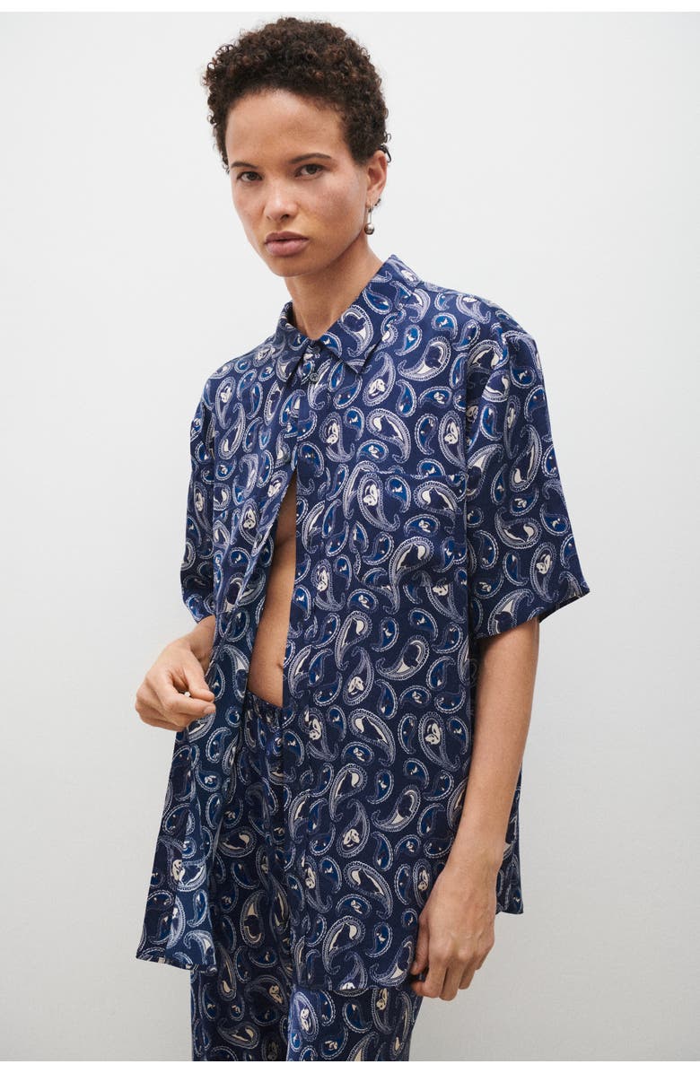 SILK LAUNDRY SHORT SLEEVE BOYFRIEND SHIRT HOUNDS PAISLEY, Alternate, color, Hounds Paisley