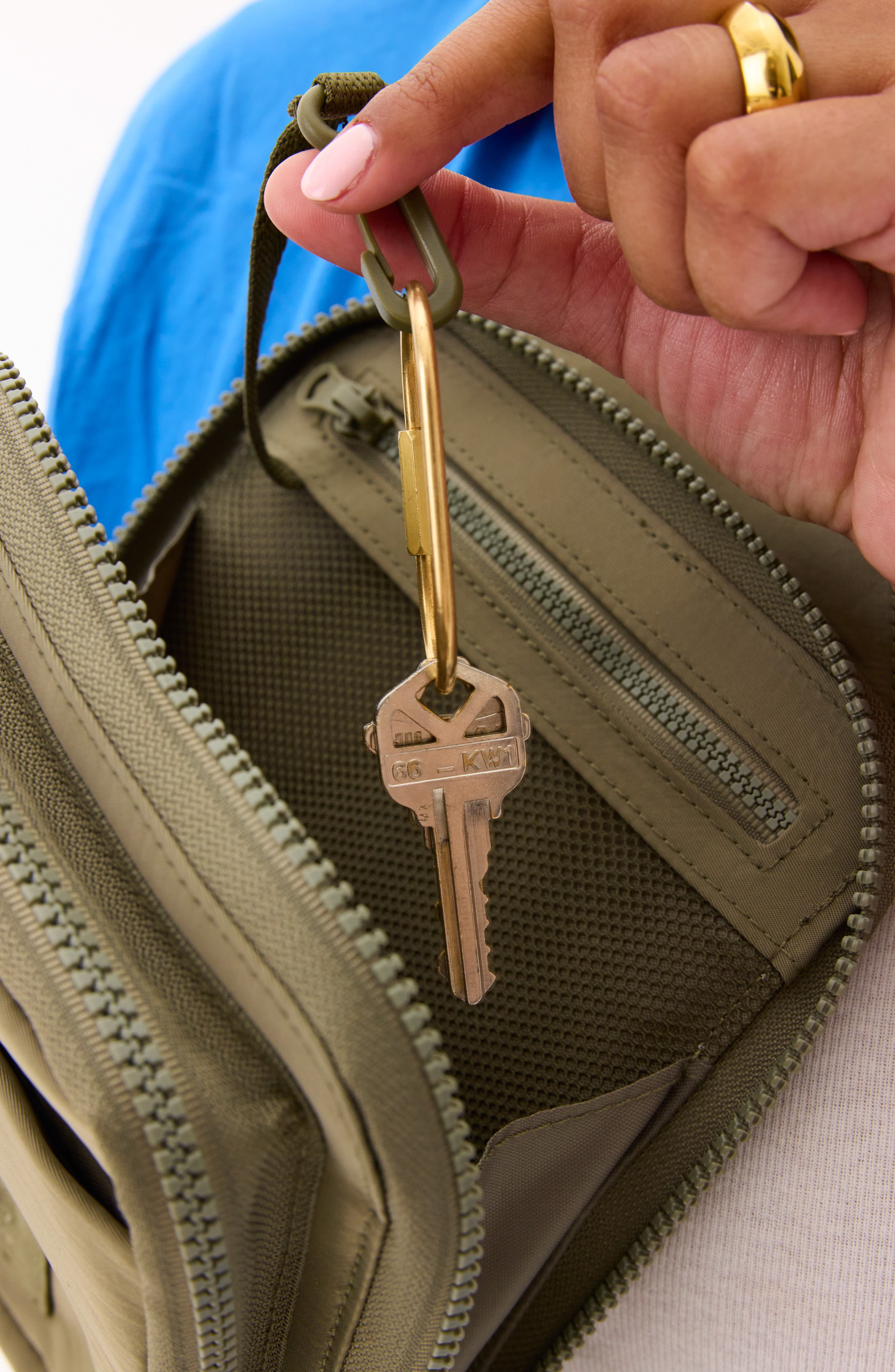 Béis The Nylon Sport Water Repellent Sling Bag, Alternate, color, 