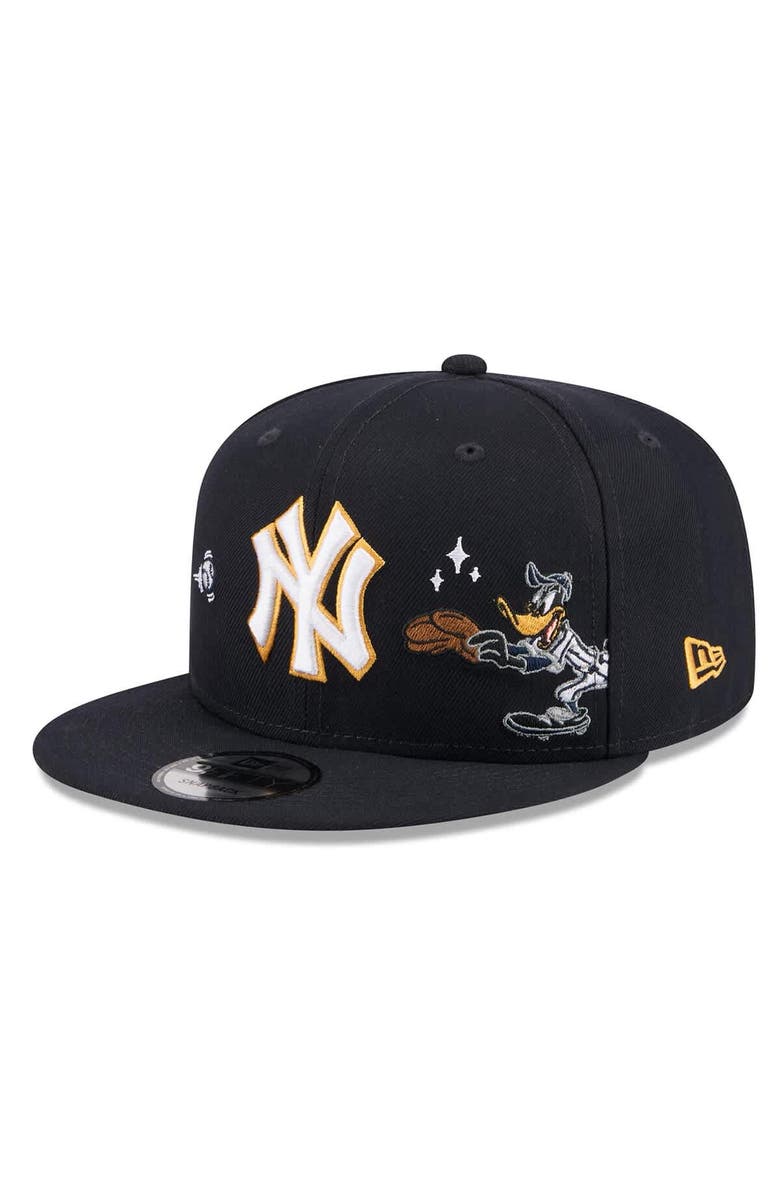 New Era Men's New Era Navy New York Yankees Looney Tunes Daffy Duck 9FIFTY Snapback Hat, Alternate, color, 