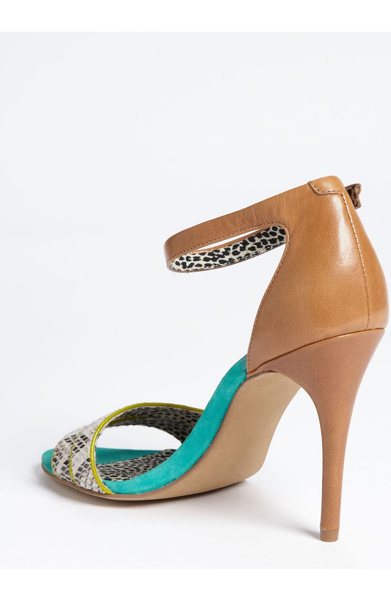 Jessica Simpson , Alternate, color,