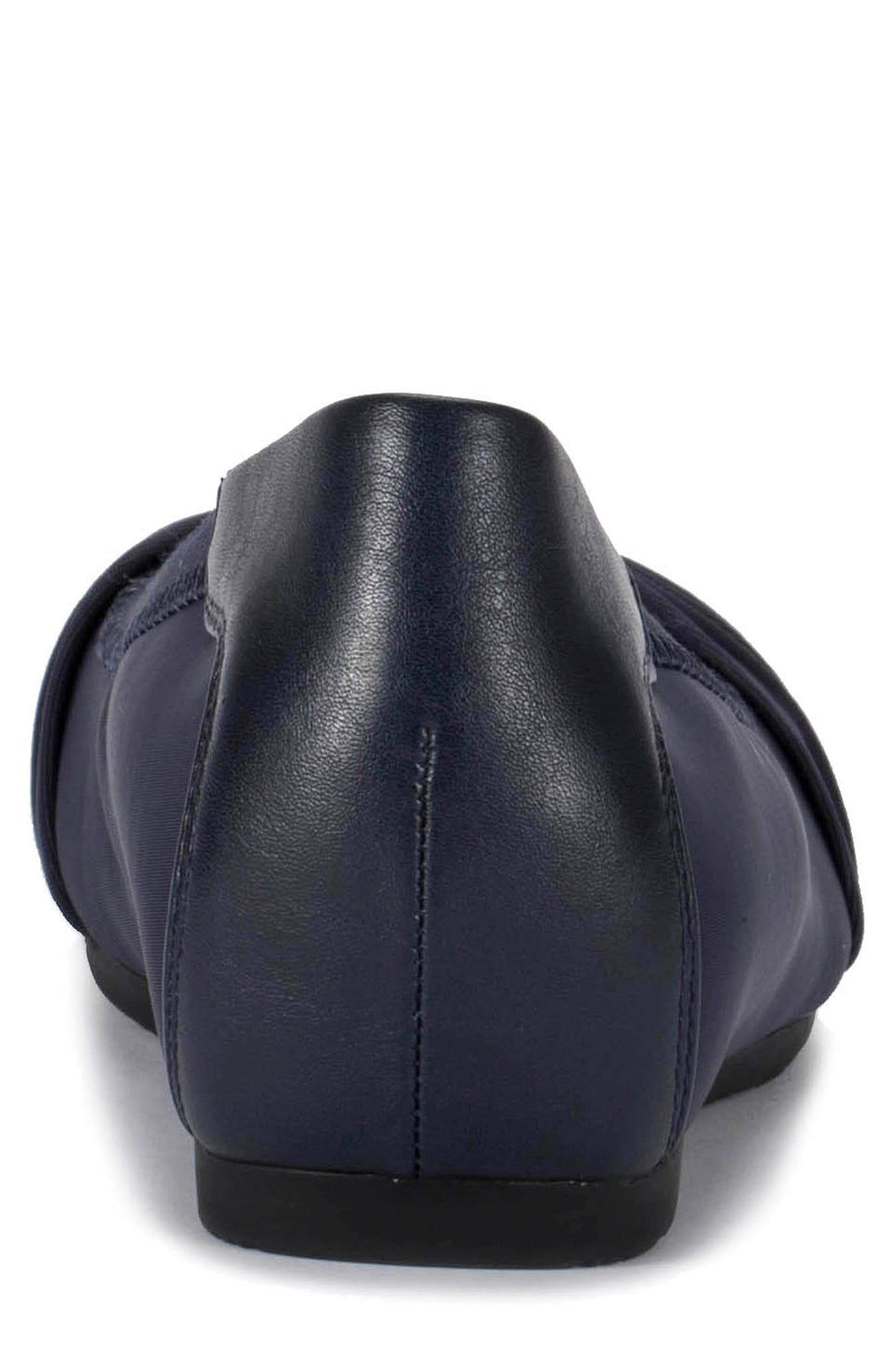 BARETRAPS Marcie Closed Toe Flat, Alternate, color, Navy