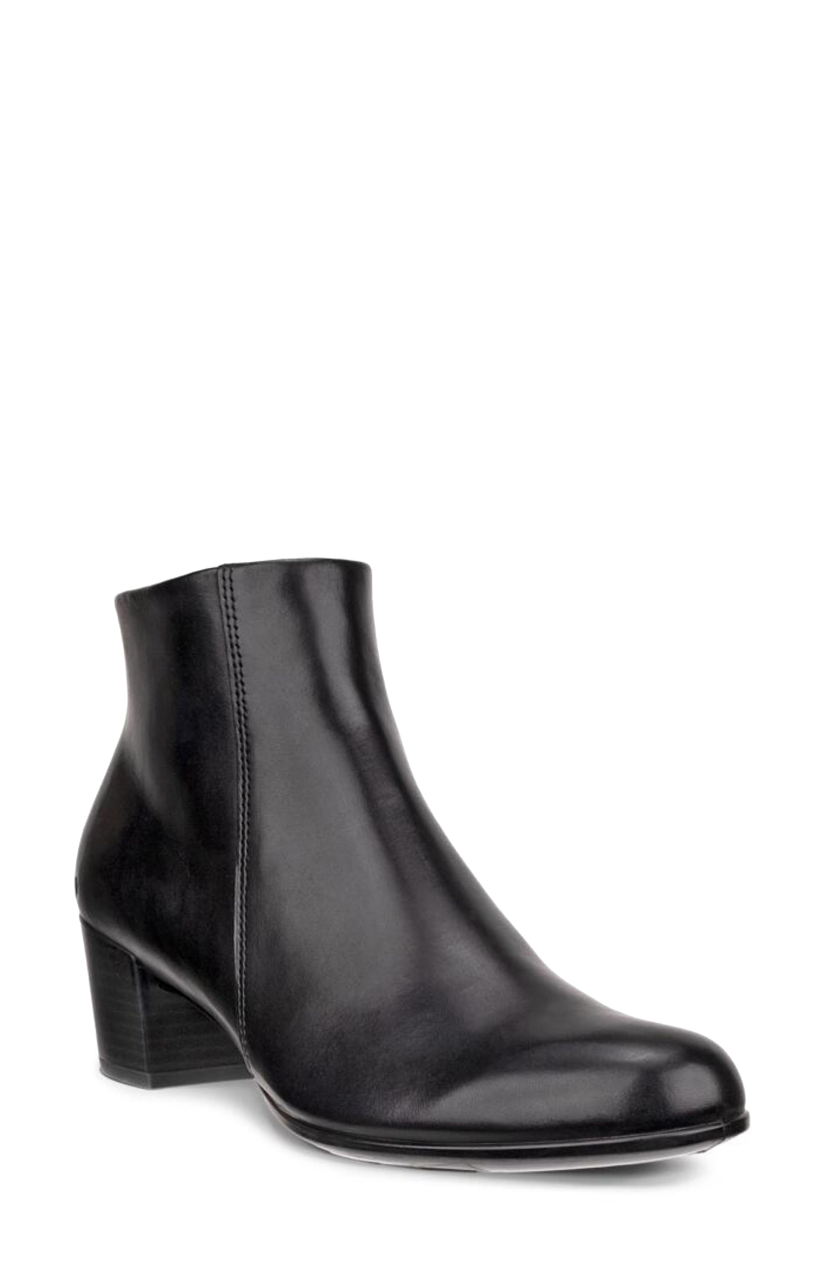 ECCO Shape Low Zip Bootie