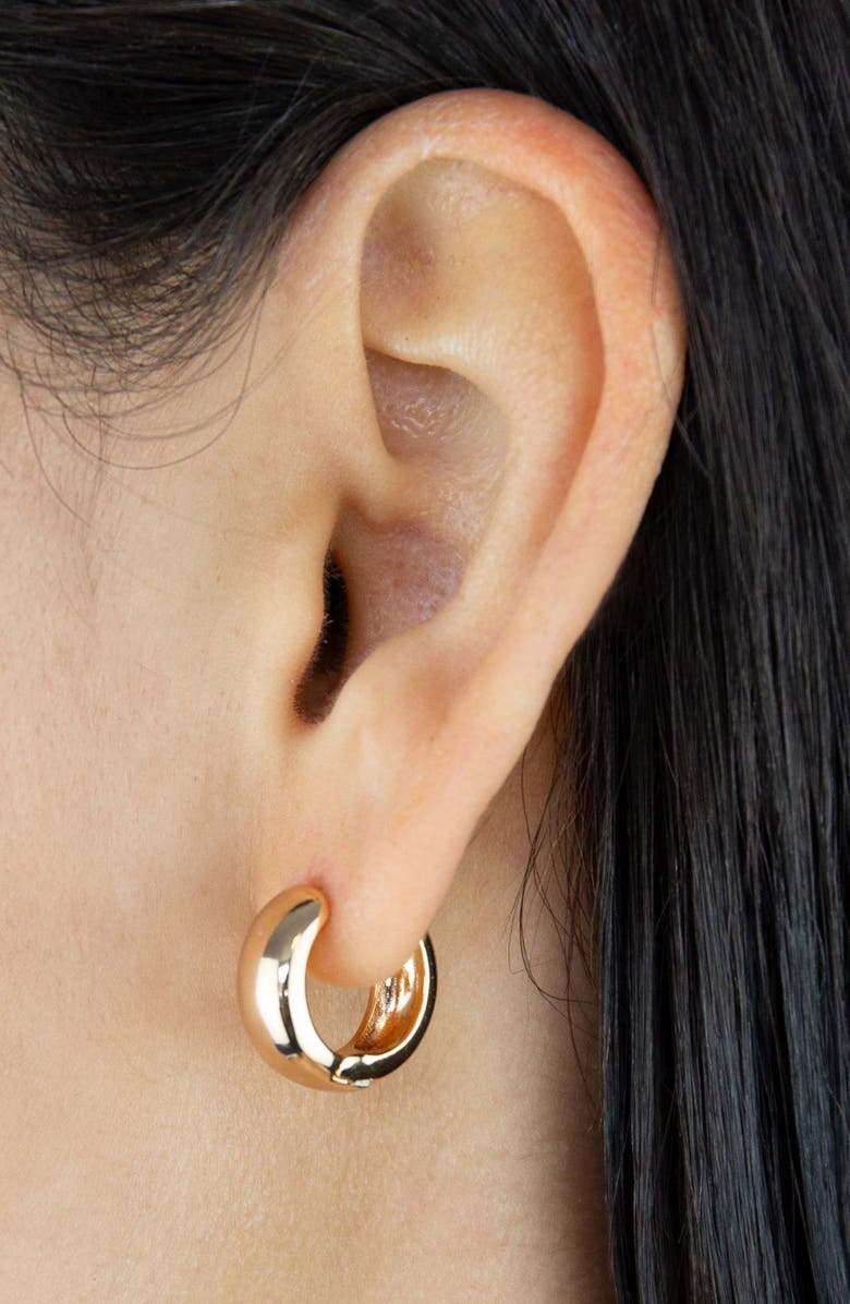 BY ADINA EDEN Adina's Jewels Huggie Hoop Earrings, Alternate, color,