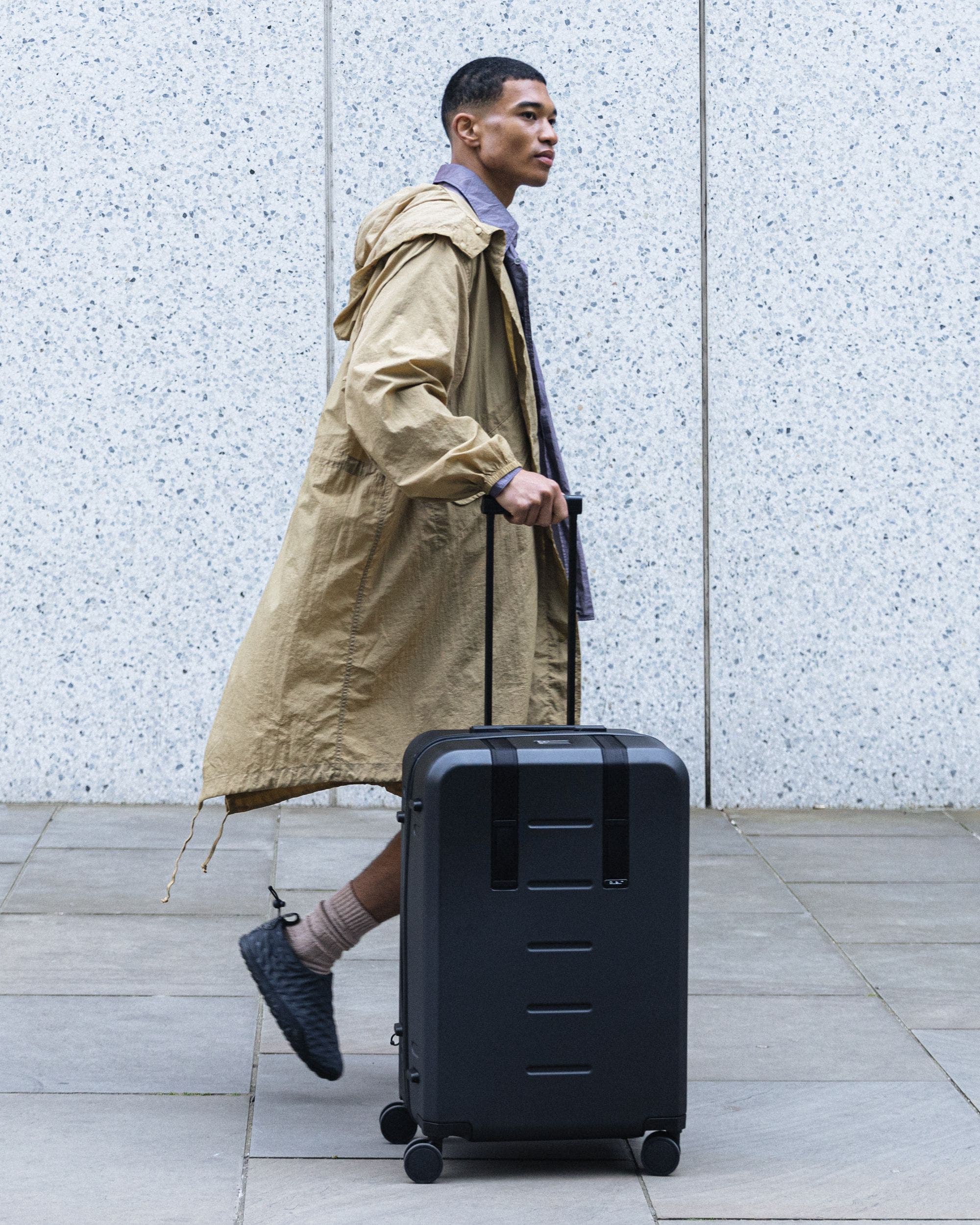 D_b_ Ramverk Compact Hard-Shell 24 Inch Checked Luggage Spinner with Zipper, Alternate, color, Black Out