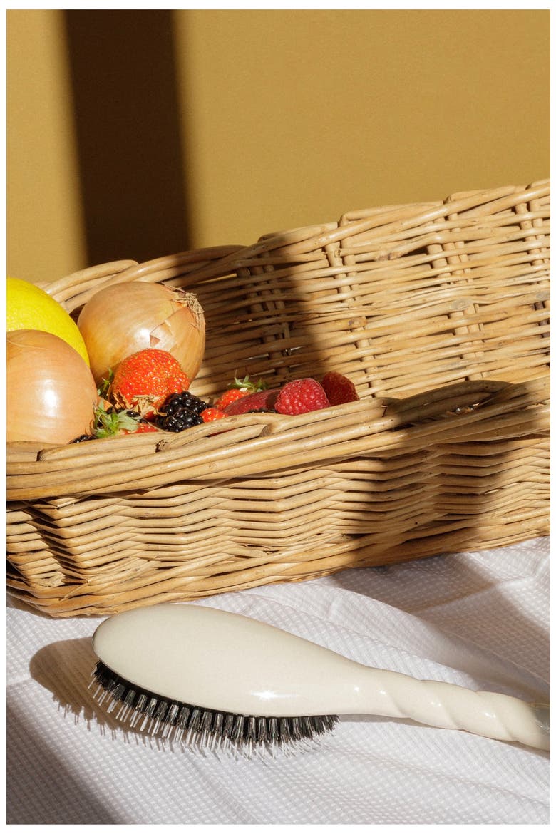 N.02 The Large Care & Detangling Hairbrush, Alternate, color, CREAMY WHITE