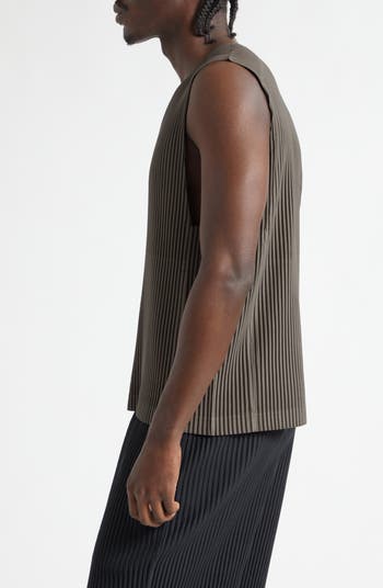 Homme Plissé Issey Miyake Tailored Pleats 2 Sleeveless Top | Nordstrom