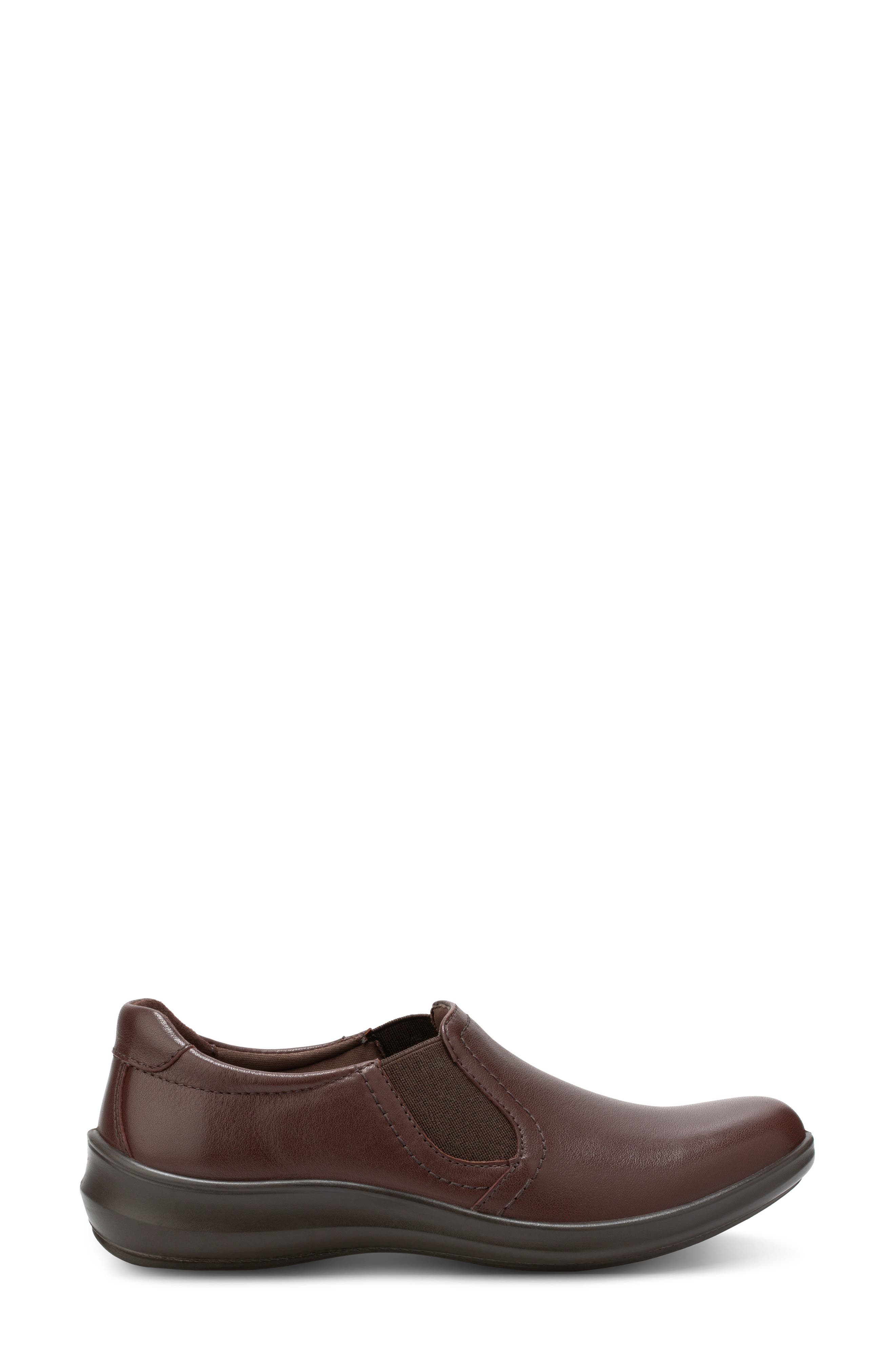 Fiddle Clog, Alternate, color, BROWN